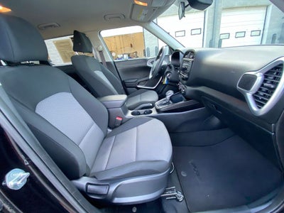 2024 Kia Soul LX TECHNOLOGY PACKAGE