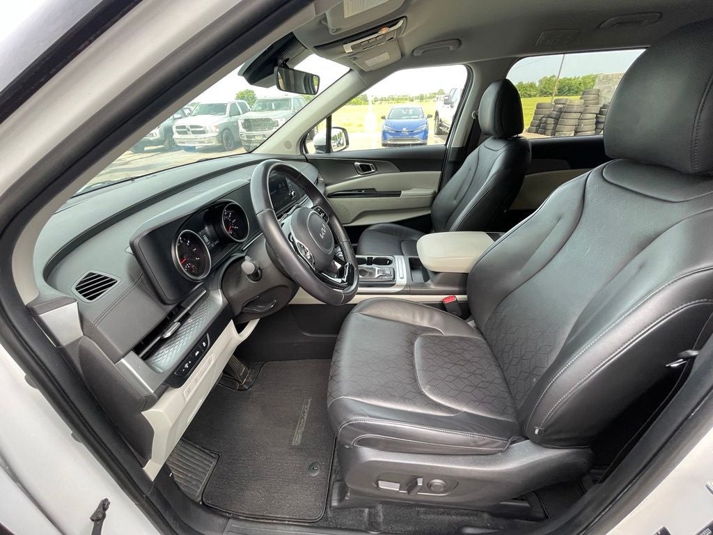 2024 Kia Carnival LX ONE OWNER / CLEAN CARFAX
