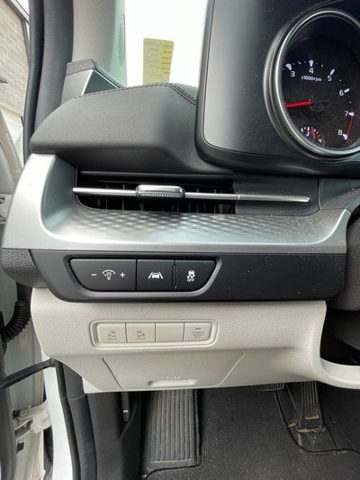 2024 Kia Carnival LX ONE OWNER / CLEAN CARFAX