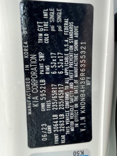 2024 Kia Carnival LX ONE OWNER / CLEAN CARFAX