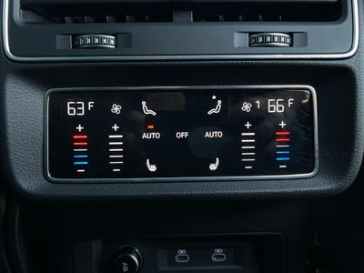 2022 Audi SQ7 MOONROOF / LEATHER / HEATED SEATS quattro