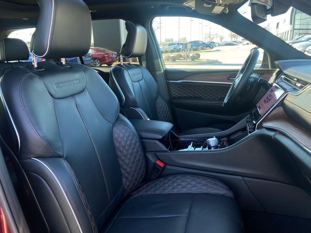 2025 Jeep Grand Cherokee Summit