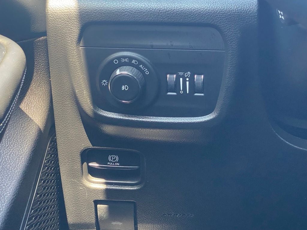 2023 Jeep Grand Cherokee L Limited *Luxury Tech Group