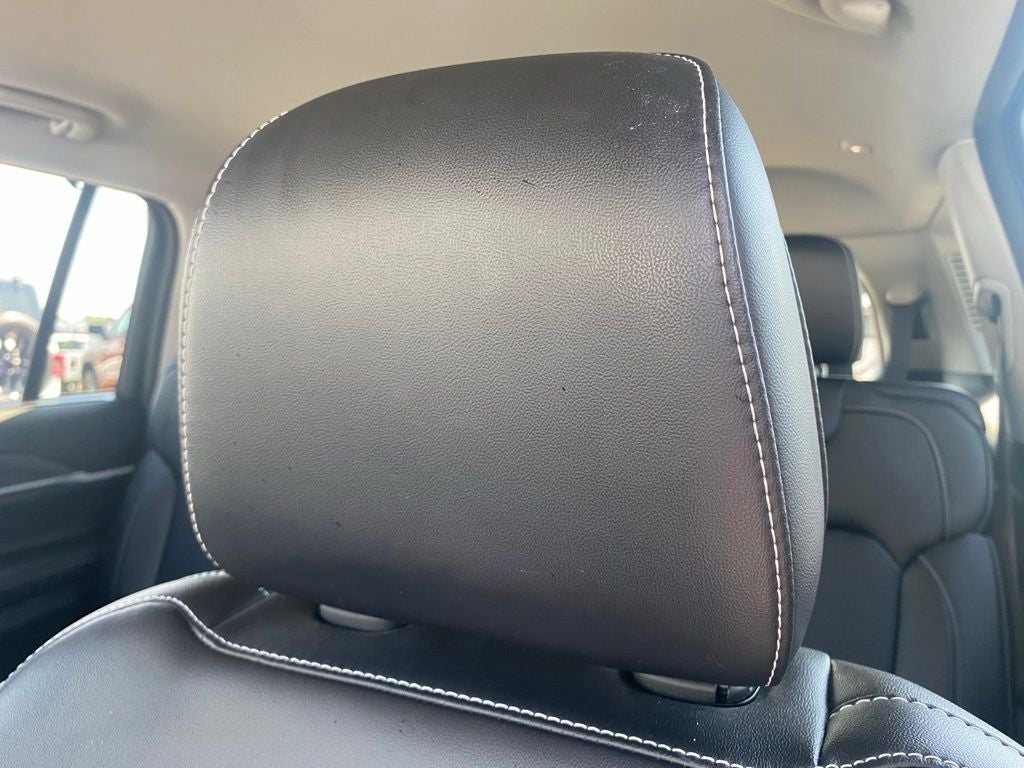 2023 Jeep Grand Cherokee L Limited *Luxury Tech Group