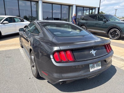 2016 Ford Mustang V6