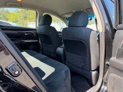2015 Nissan Altima 2.5 SV *LOW MILES