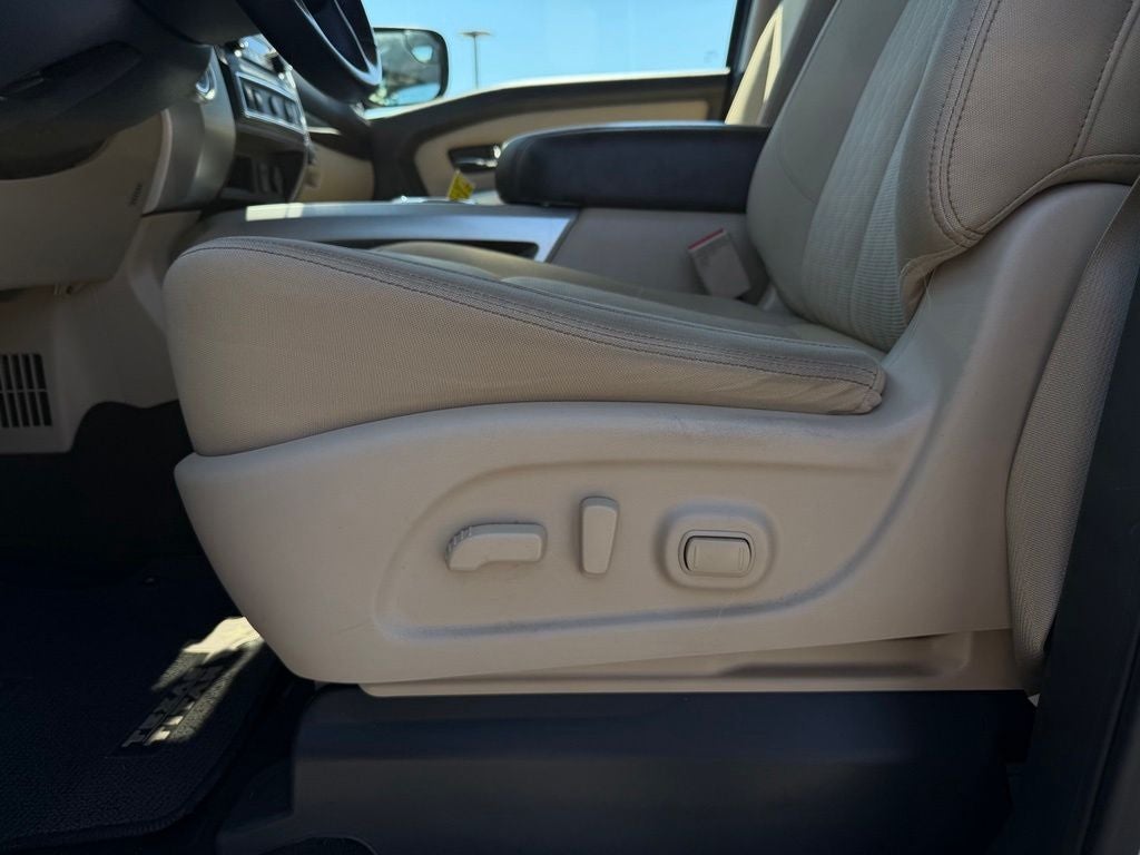 2018 Nissan Titan SV