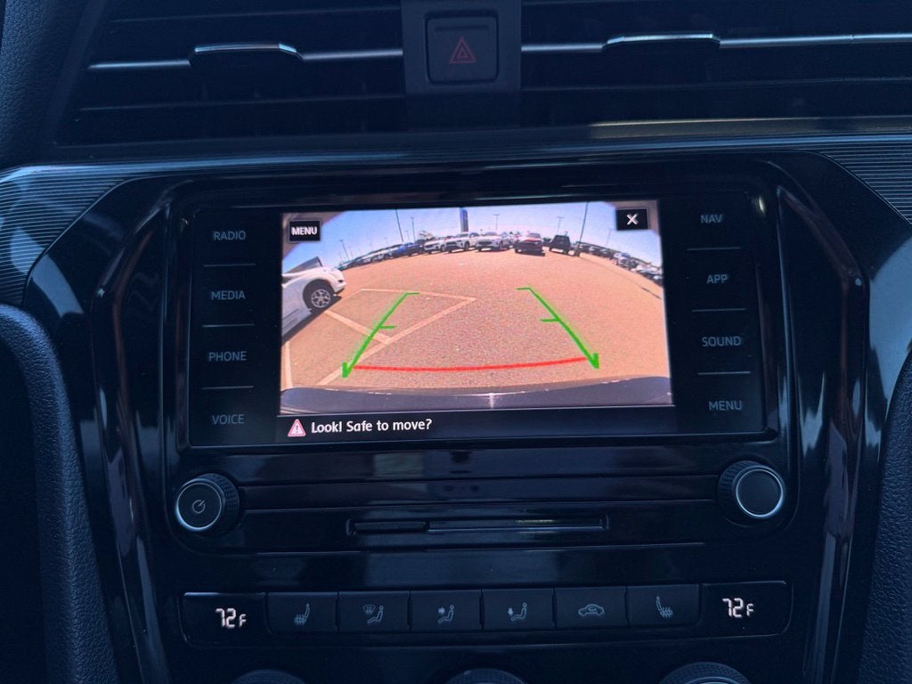 2021 Volkswagen Passat 2.0T R-Line R-Line w/ Sunroof