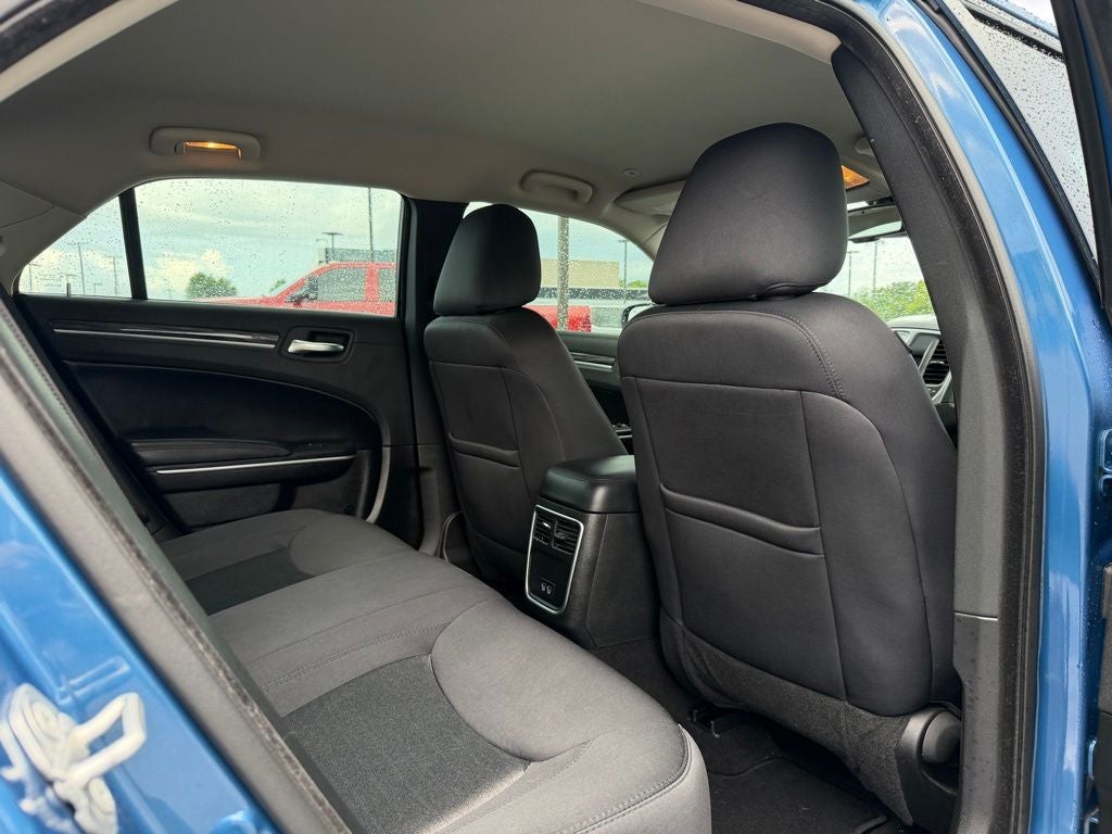 2022 Chrysler 300 Touring
