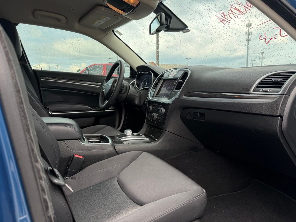 2022 Chrysler 300 Touring