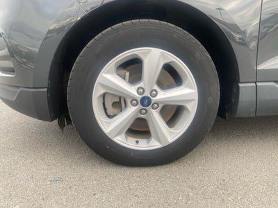 2021 Ford Edge SE