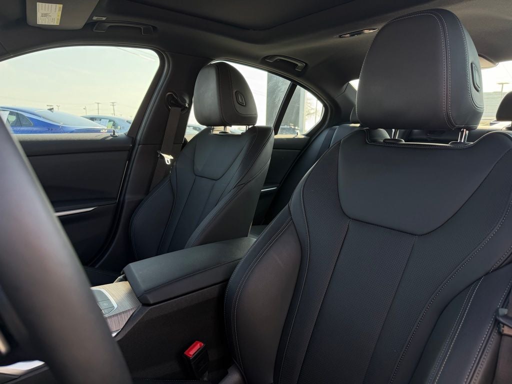 2025 BMW 3 Series 330i