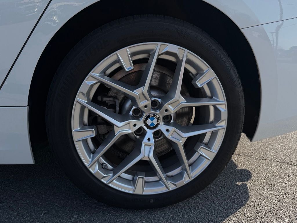 2025 BMW 3 Series 330i