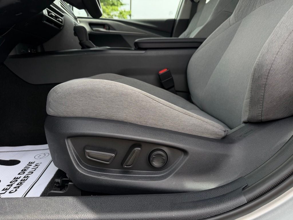 2025 Toyota Camry LE *Clean Carfax, One-Owner