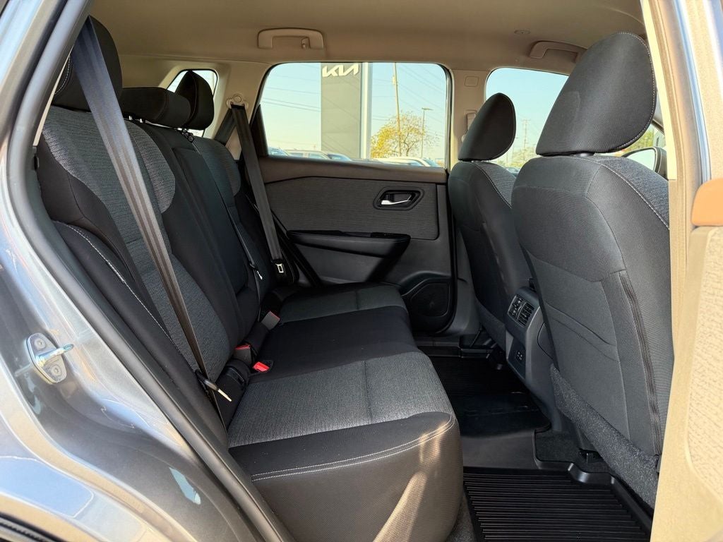 2023 Nissan Rogue SV *Clean Carfax, One-Owner