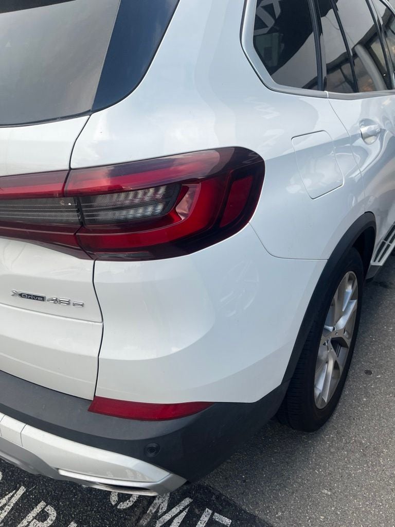 2023 BMW X5 xDrive45e *Heated Armrest, Front/Rear Seats
