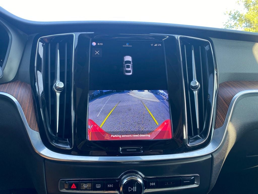 2023 Volvo S60 Recharge Plug-In Hybrid T8 Plus Dark Theme