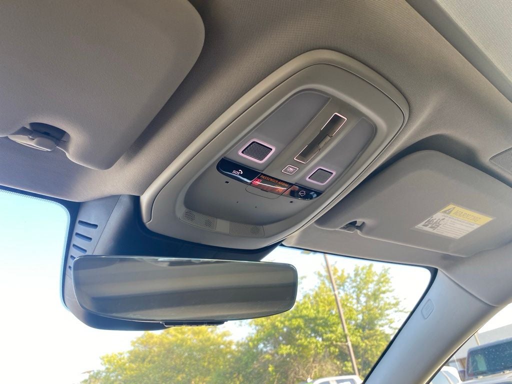2023 Volvo S60 Recharge Plug-In Hybrid T8 Plus Dark Theme