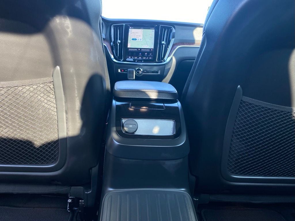 2023 Volvo S60 Recharge Plug-In Hybrid T8 Plus Dark Theme
