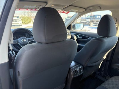 2022 Nissan Rogue Sport SV