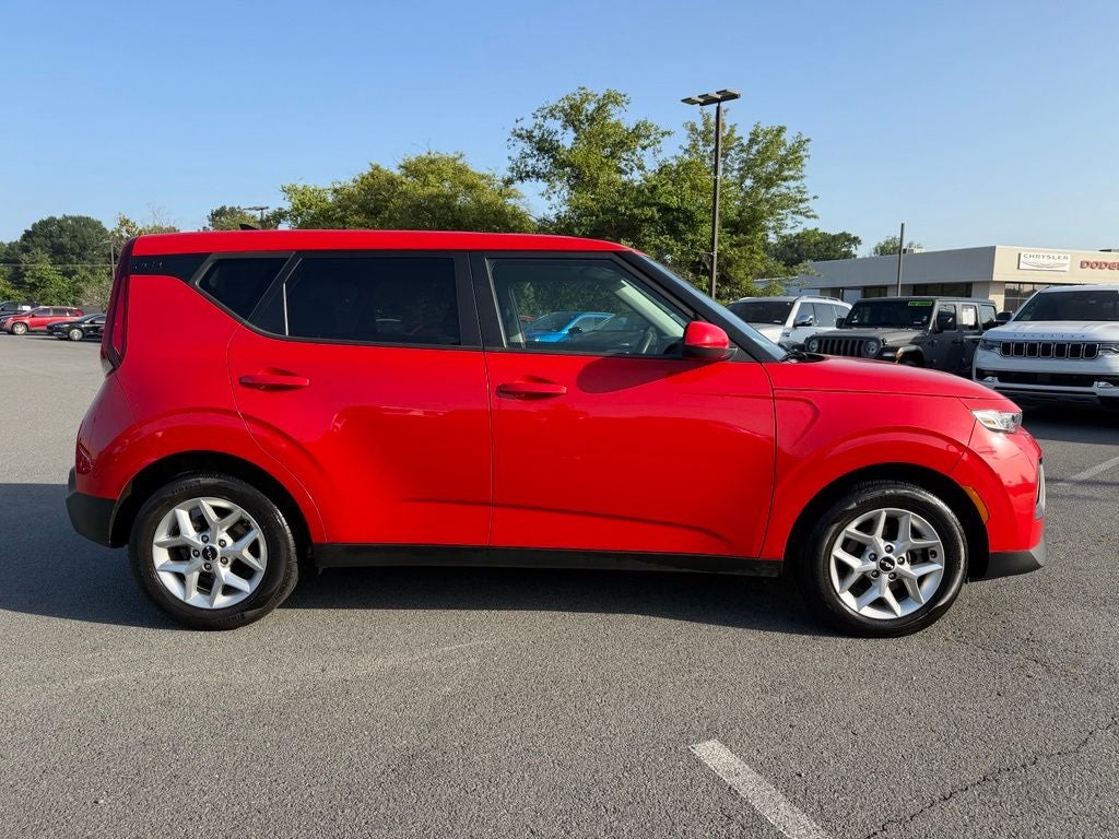 2022 Kia Soul LX