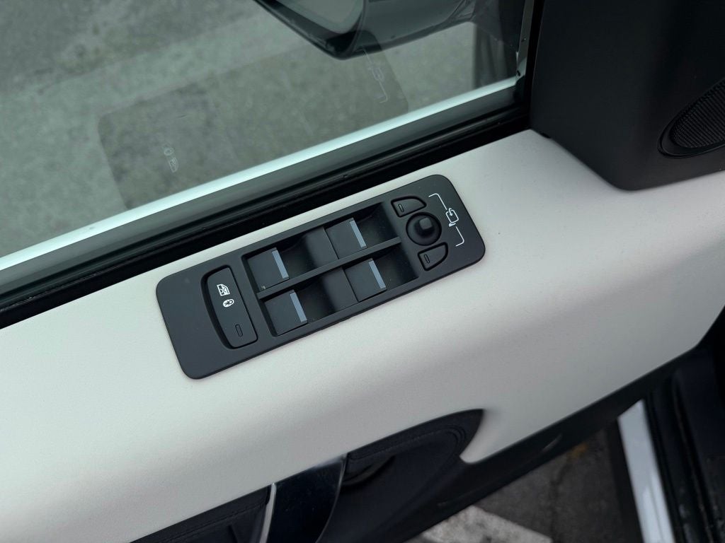 2025 Land Rover Discovery Sport S