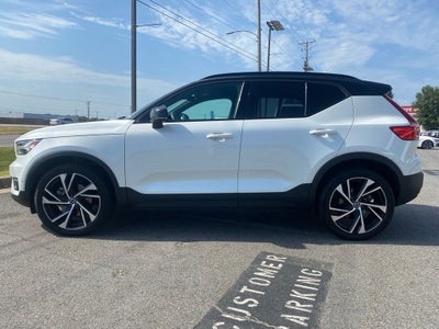 2021 Volvo XC40 R-Design *Advanced Package/Climate Package