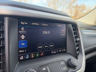 2023 GMC Acadia SLT CLEAN CARFAX LOW MILES!!