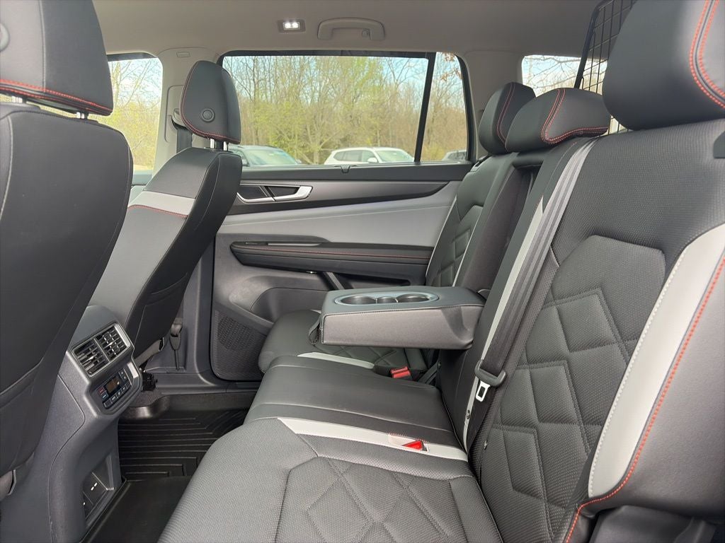 2025 Volkswagen Atlas 2.0T Peak Edition