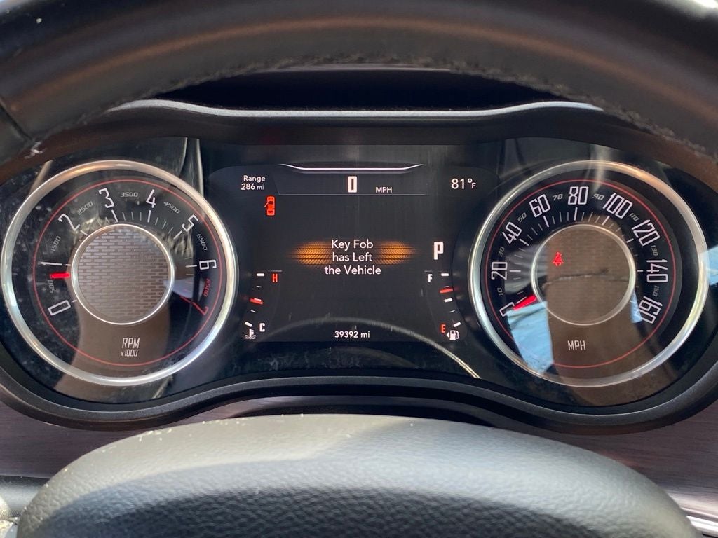 2015 Dodge Challenger SXT