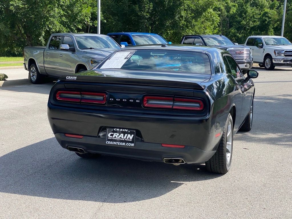 2015 Dodge Challenger SXT