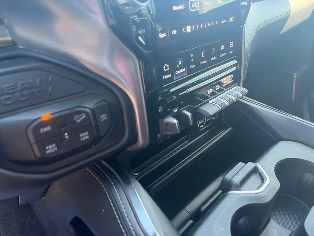 2023 RAM 2500 Rebel APPLE CARPLAY CLEAN CARFAX, NEW TIRES!