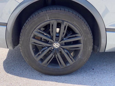 2022 Volkswagen Tiguan 2.0T SE R-Line Black