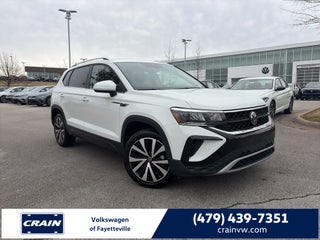2024 Volkswagen Taos 1.5T SE Clean CARFAX 1-Owner