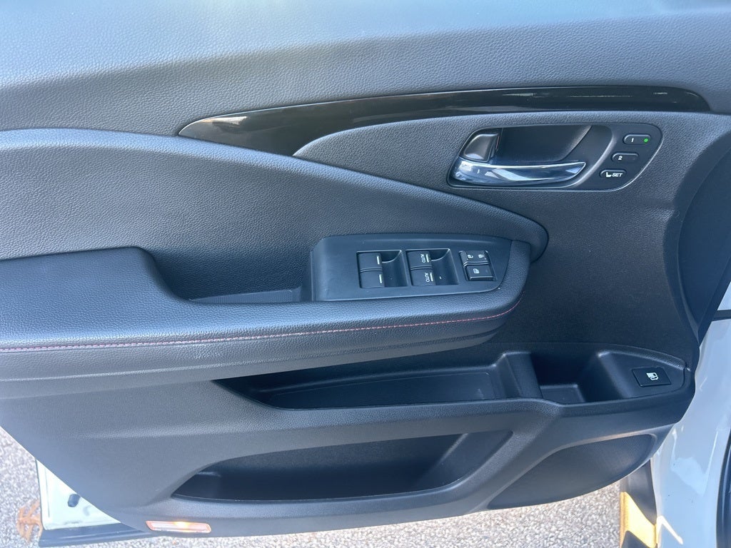 2023 Honda Ridgeline Black Edition