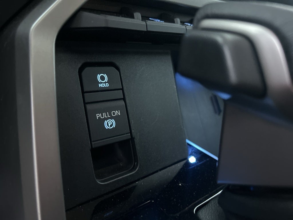 2024 Toyota Sequoia SR5