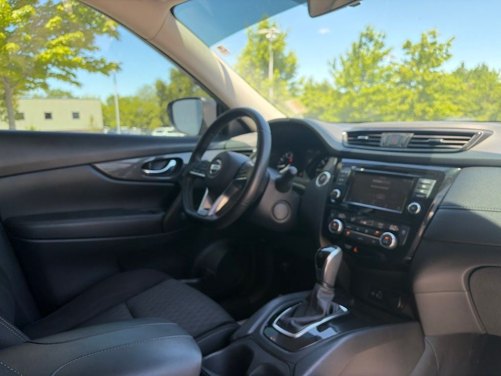 2018 Nissan Rogue SV CLEAN CARFAX LOW MILES