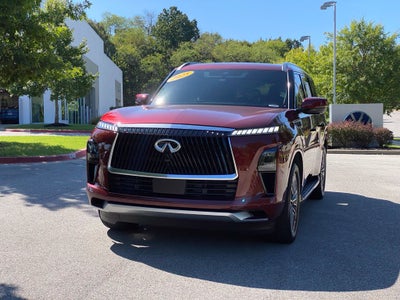 2025 INFINITI QX80 LUXE
