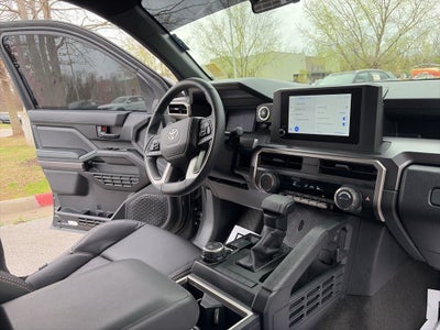 2025 Toyota 4Runner SR5 CLEAN 1 OWNER CARFAX 4WD AND CUSTOM LEATHER