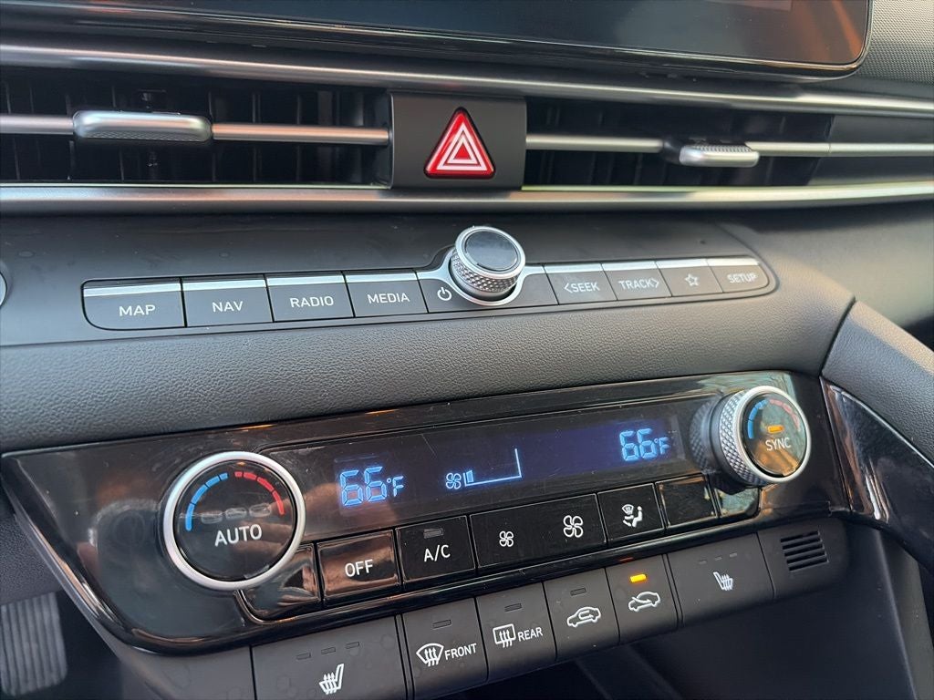 2024 Hyundai Elantra SEL CLEAN 1 OWNER CARFAX