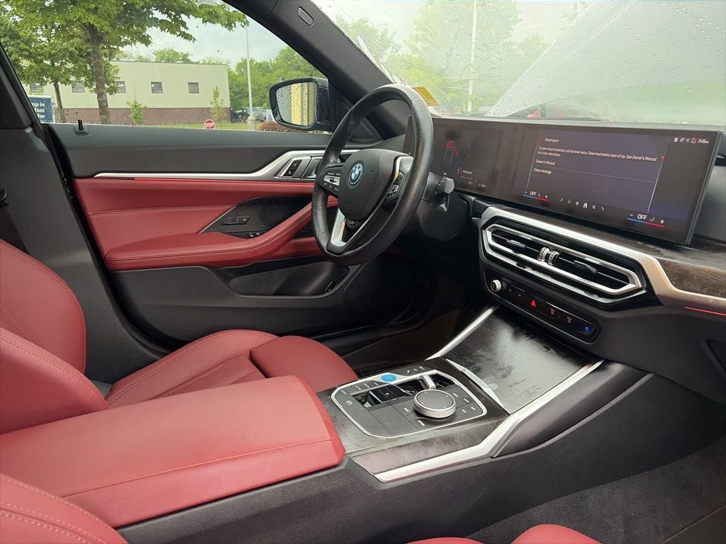 2024 BMW i4 eDrive35 CLEAN CARFAX PREMIUM PACKAGE!