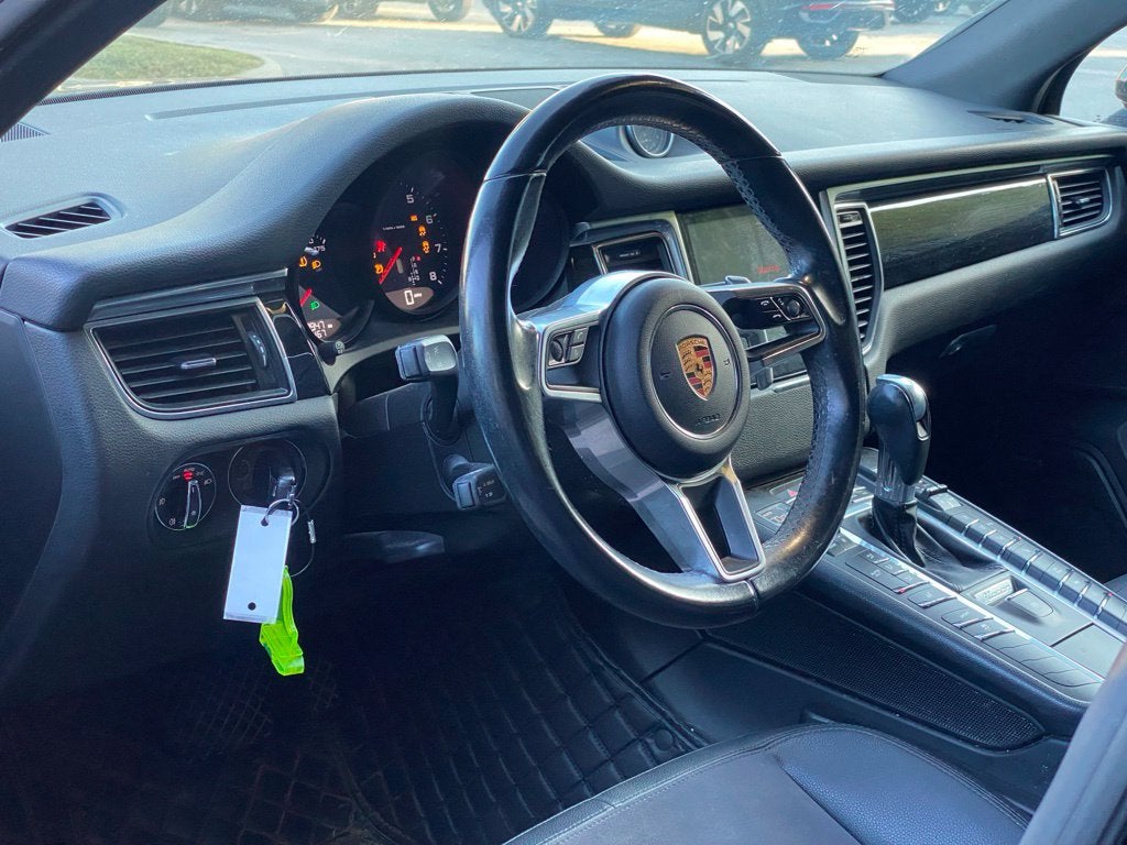 2017 Porsche Macan Base