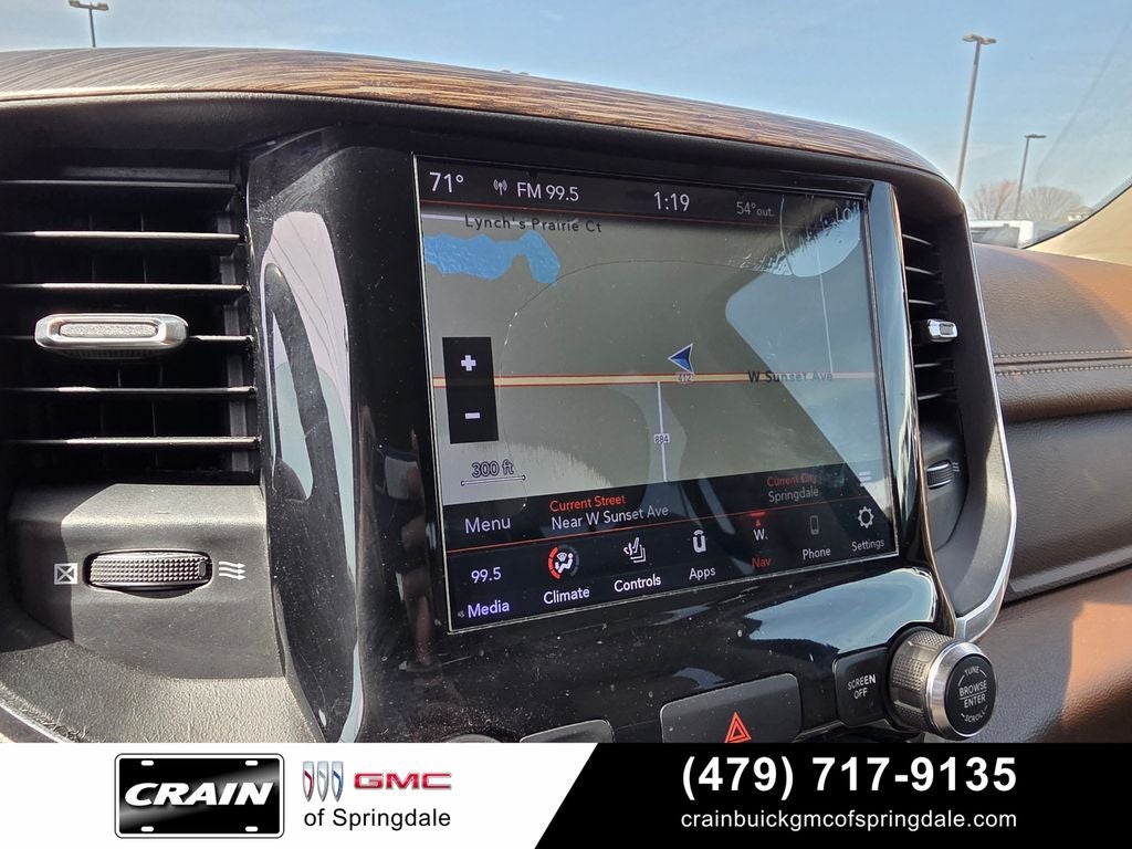 2020 RAM 1500 Laramie CREW CAB 4X4 V/8 HEMI