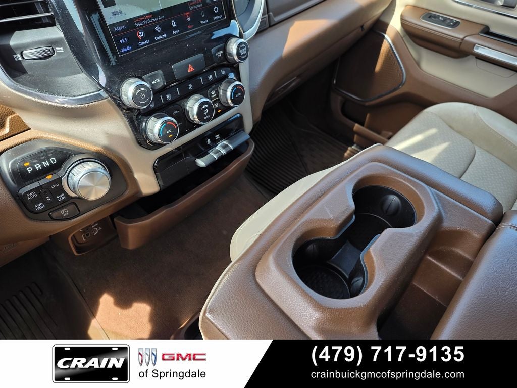 2020 RAM 1500 Laramie CREW CAB 4X4 V/8 HEMI