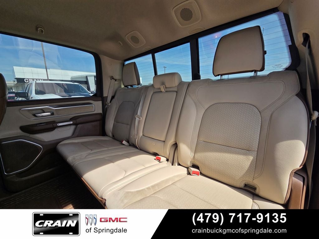 2020 RAM 1500 Laramie CREW CAB 4X4 V/8 HEMI