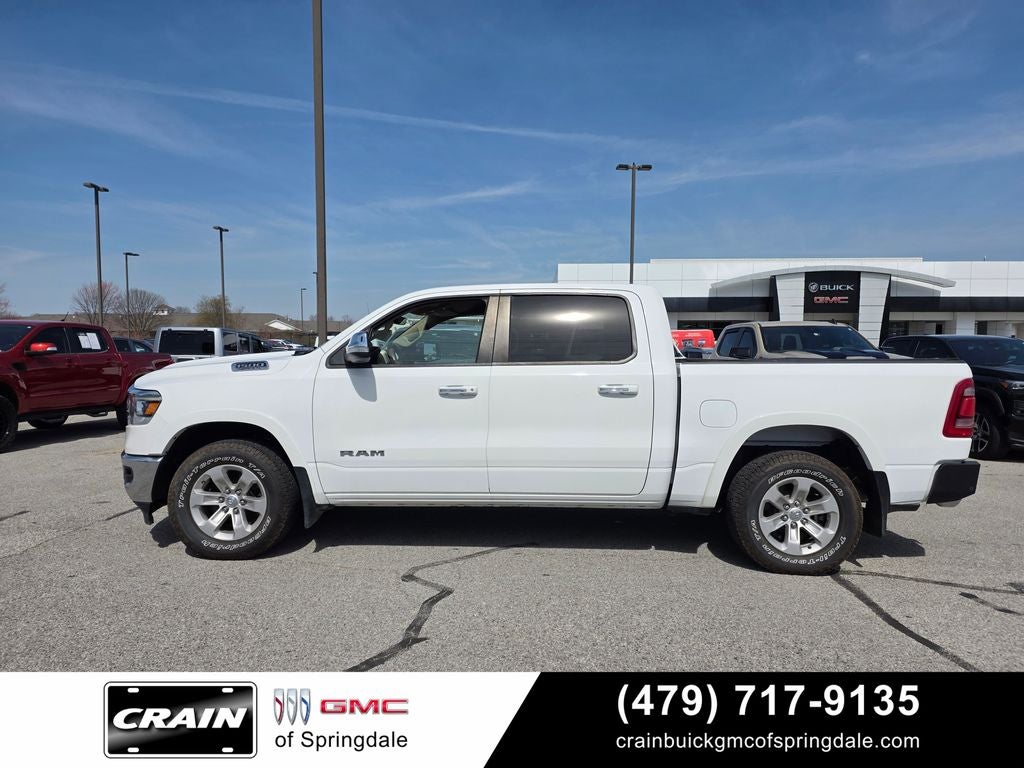 2020 RAM 1500 Laramie CREW CAB 4X4 V/8 HEMI