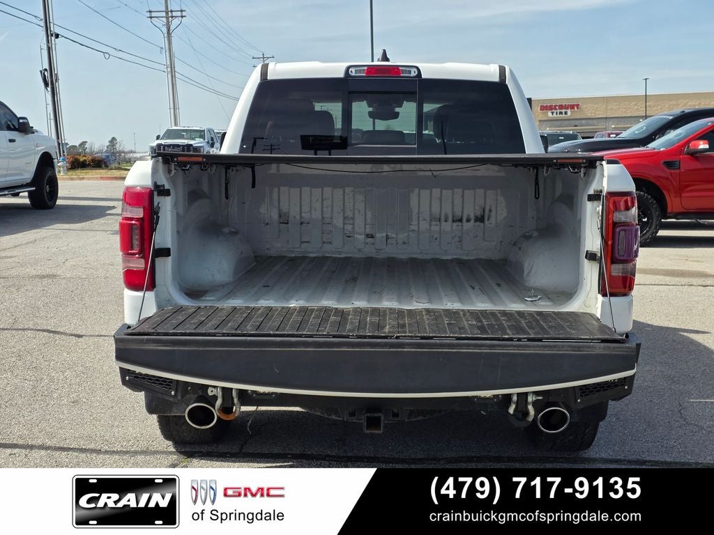 2020 RAM 1500 Laramie CREW CAB 4X4 V/8 HEMI