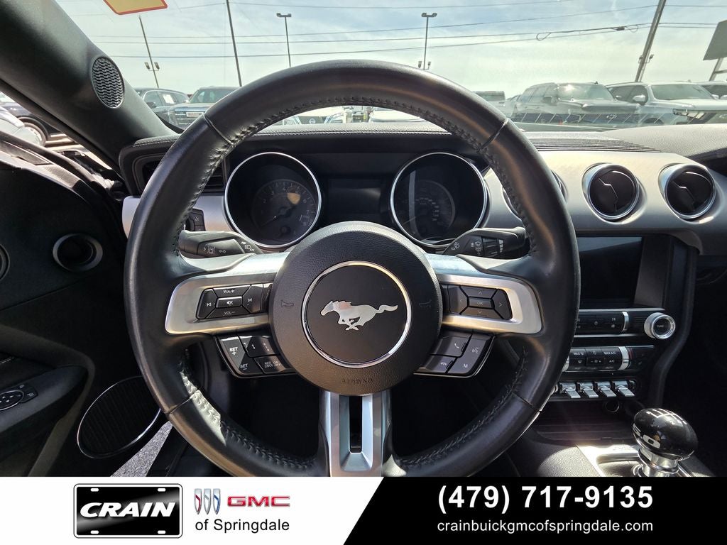 2021 Ford Mustang GT Premium 6-Speed / Black Accent / Nav