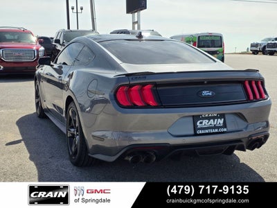 2021 Ford Mustang GT Premium 6-Speed / Black Accent / Nav