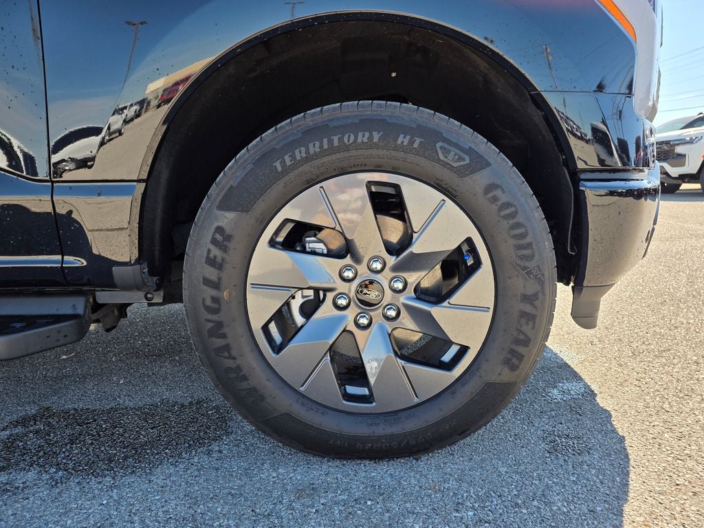 2024 Ford F-150 Lightning Flash